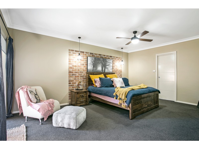 13 Windmill Drive, Moore Creek NSW 2340