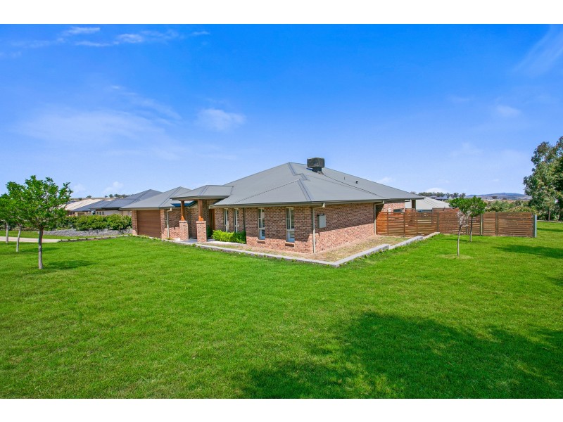 13 Windmill Drive, Moore Creek NSW 2340