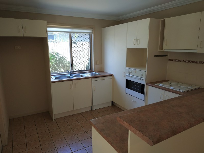 2/14 Phillip Street, Labrador QLD 4215