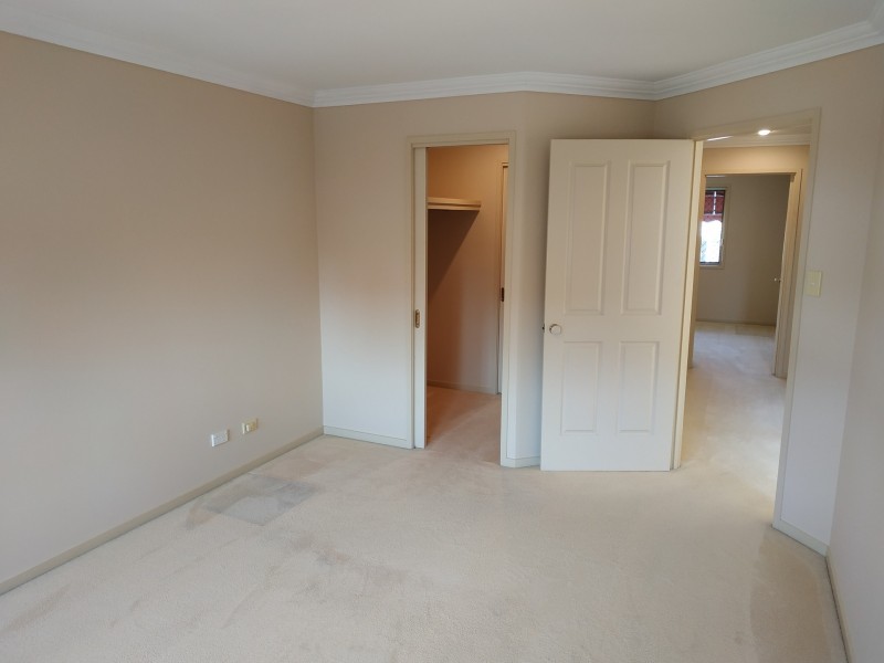 2/14 Phillip Street, Labrador QLD 4215