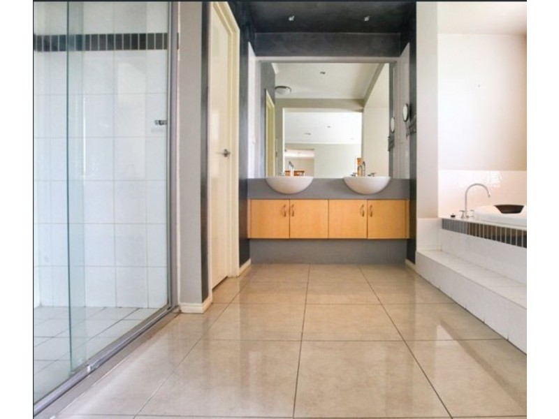 52 Burniston Avenue, Craigieburn VIC 3064