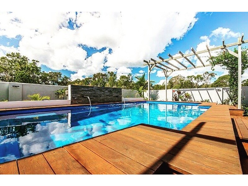 18 Amaroo Place, Cooroibah QLD 4565