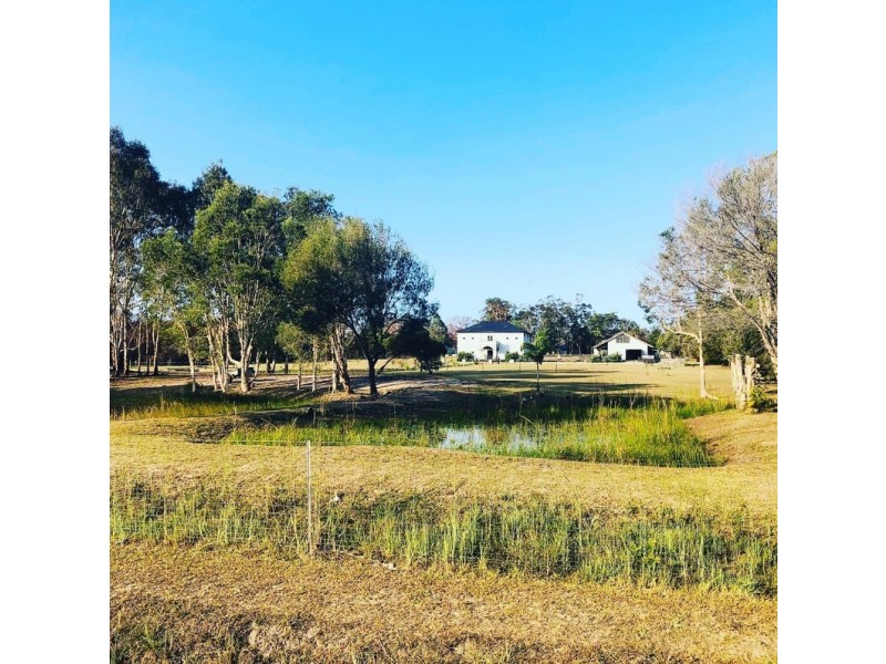 18 Amaroo Place, Cooroibah QLD 4565