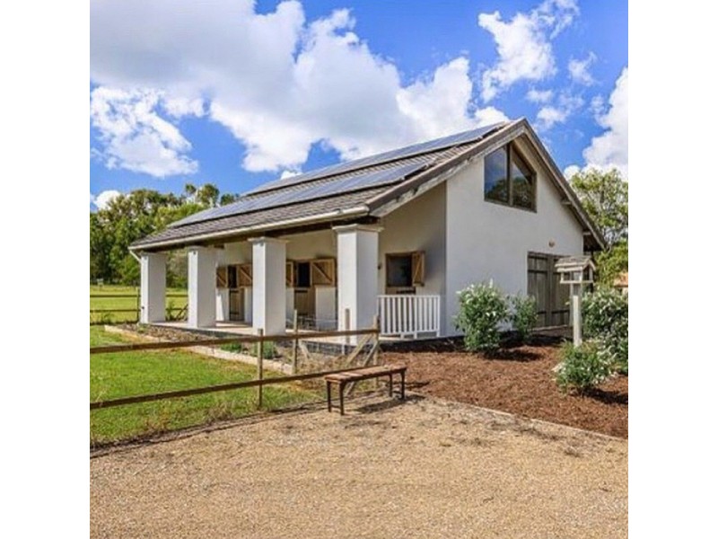 18 Amaroo Place, Cooroibah QLD 4565