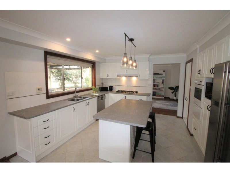 13 Wongalara Place, Woodcroft NSW 2767