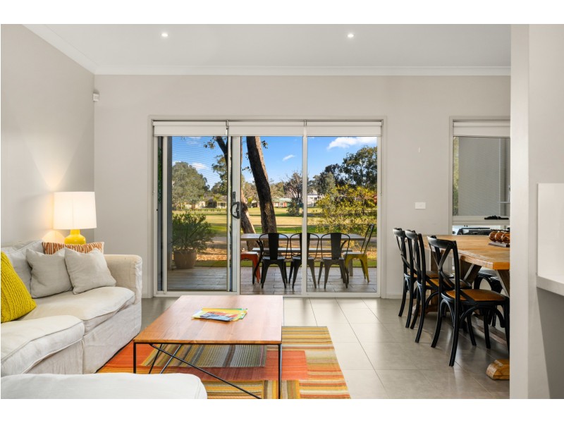 35 Evesham Place, Thurgoona NSW 2640