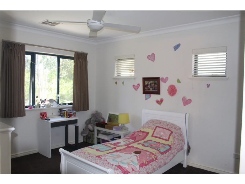 4 Muja Lane, Woodbridge WA 6056