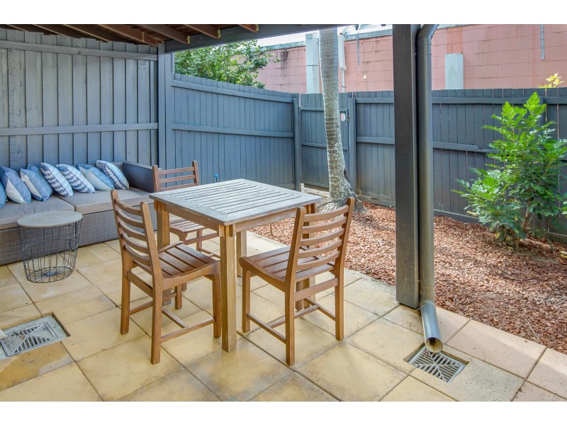 304/175 Lake Street, Cairns City QLD 4870