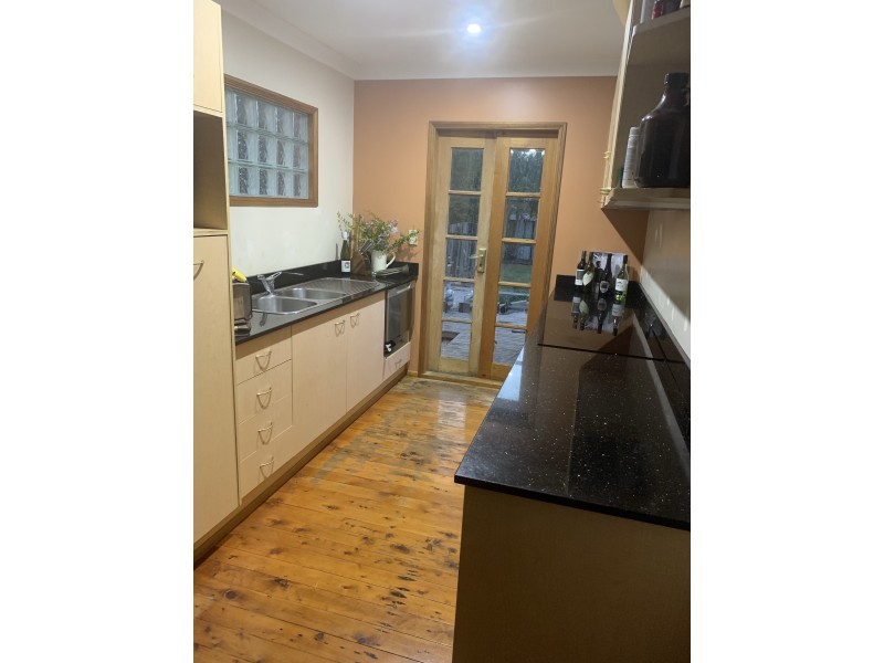 34 Terrigal Crescent, Southport QLD 4215