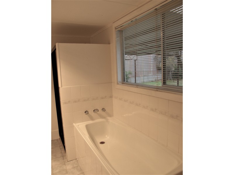 115 Ballandella Street, Balranald NSW 2715