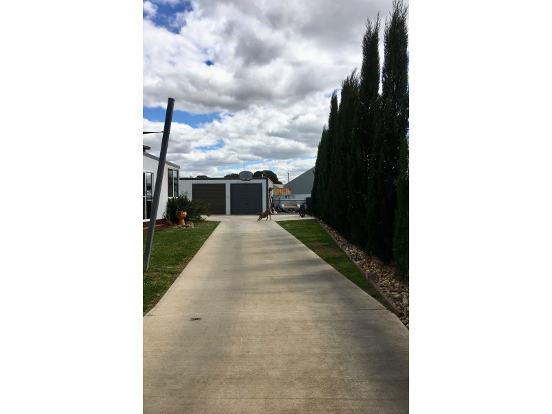 26 Cullen Road, Wagga Wagga NSW 2650