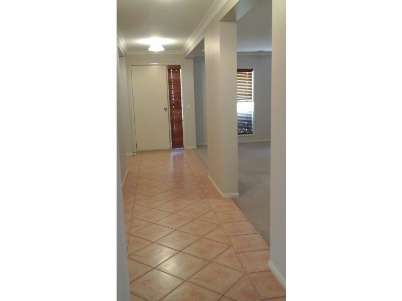 6 Yankos Drive, Werribee VIC 3030