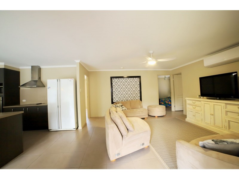 18 McLean Place, Nambour QLD 4560