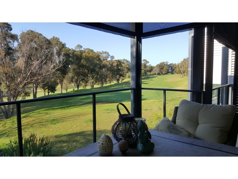7 Golfers Retreat, Halls Head WA 6210
