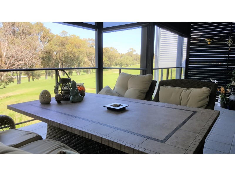 7 Golfers Retreat, Halls Head WA 6210