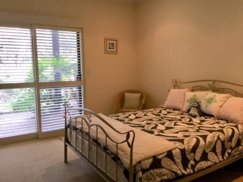 7 Golfers Retreat, Halls Head WA 6210