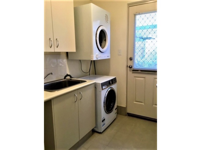 7 Golfers Retreat, Halls Head WA 6210