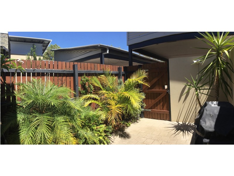 7 Golfers Retreat, Halls Head WA 6210