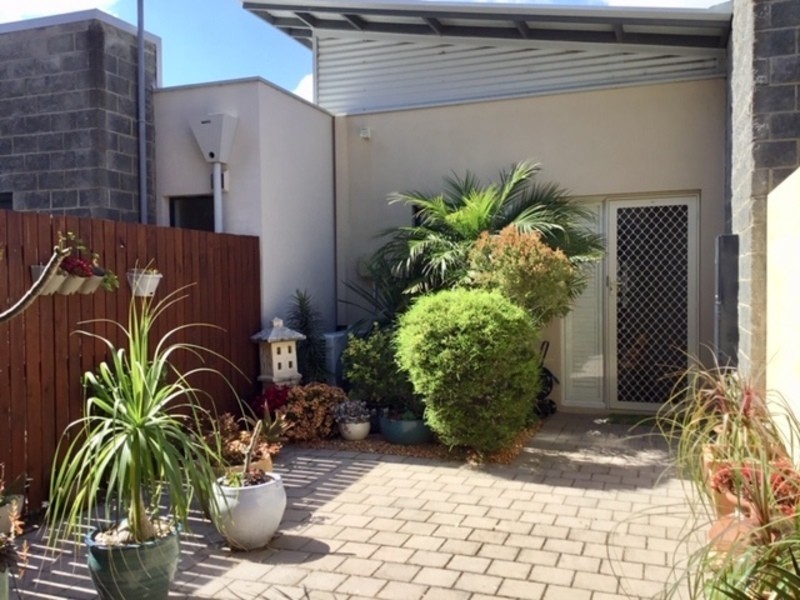 7 Golfers Retreat, Halls Head WA 6210