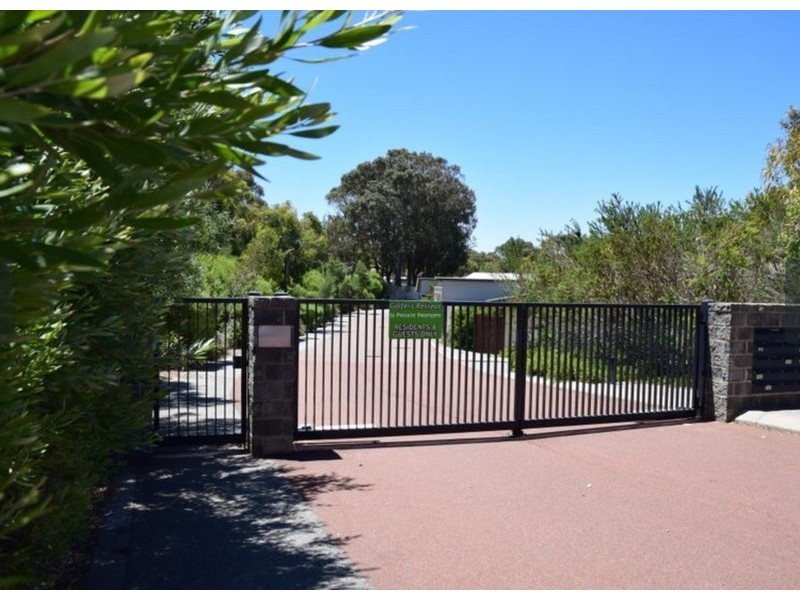 7 Golfers Retreat, Halls Head WA 6210