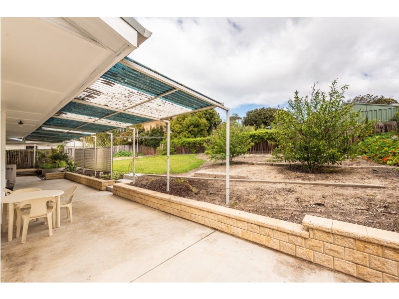 21 Pine Avenue, Victor Harbor SA 5211