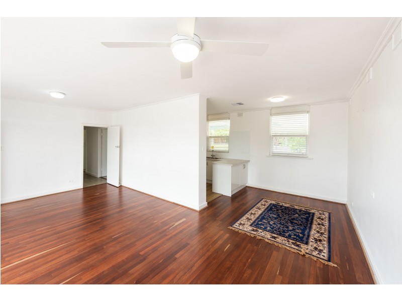 21 Pine Avenue, Victor Harbor SA 5211