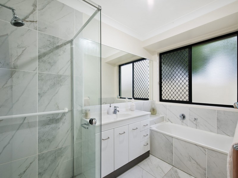 4 Prow Street, Caloundra West QLD 4551