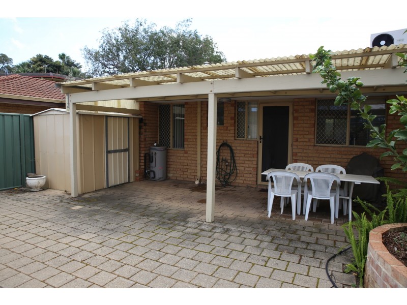 9/3 Waterway Court, Churchlands WA 6018