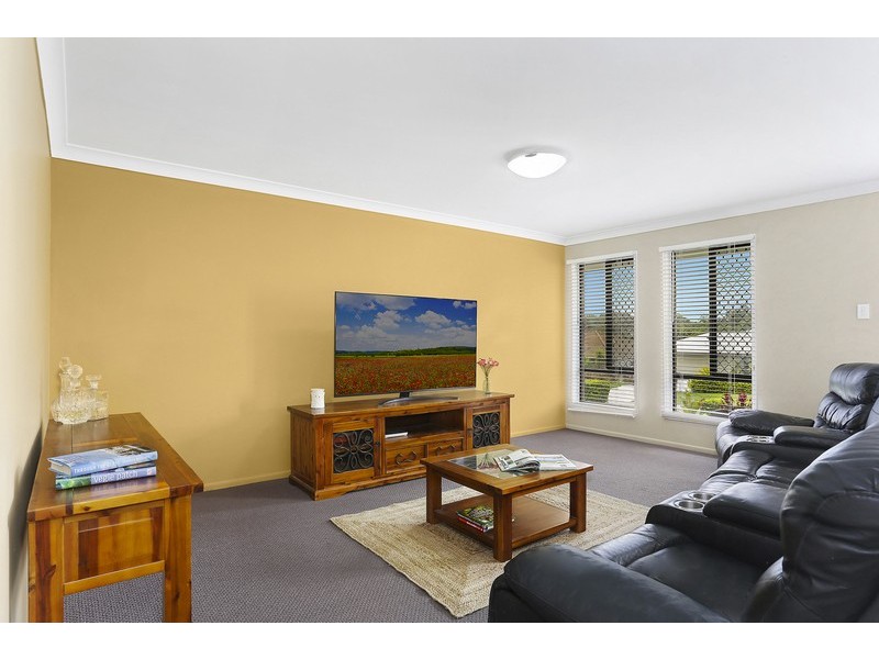 5 Bolte Crescent, Kallangur QLD 4503