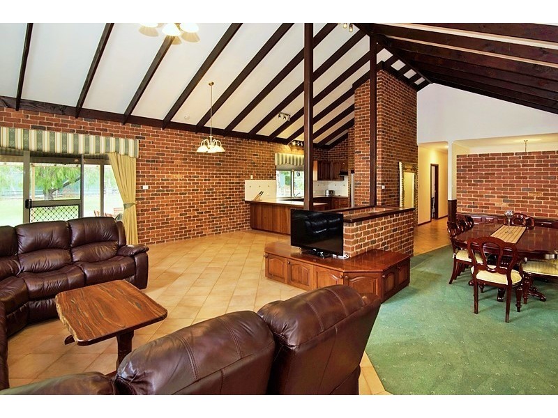 33 Kalgaritch Avenue, West Busselton WA 6280