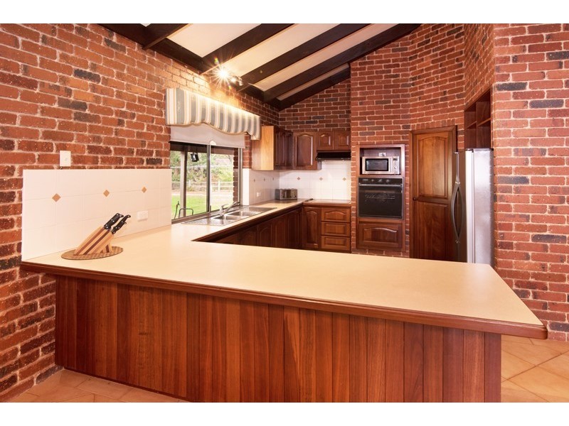 33 Kalgaritch Avenue, West Busselton WA 6280