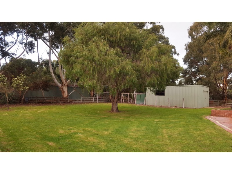 33 Kalgaritch Avenue, West Busselton WA 6280