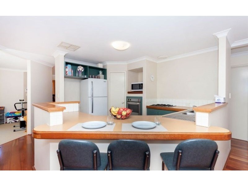 37 Valley Views Drive, Landsdale WA 6065