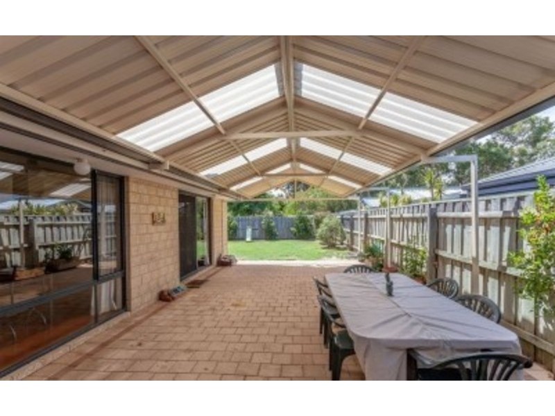 37 Valley Views Drive, Landsdale WA 6065