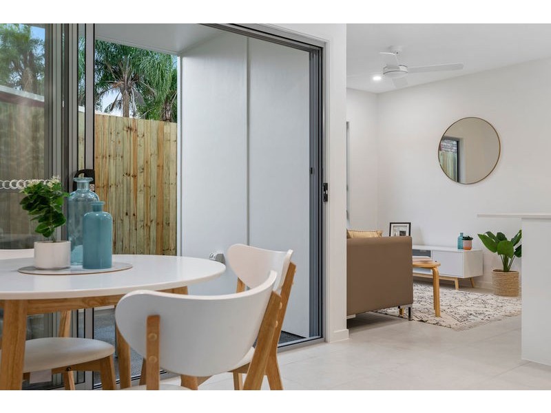 2/13 Dulin Street, Maroochydore QLD 4558