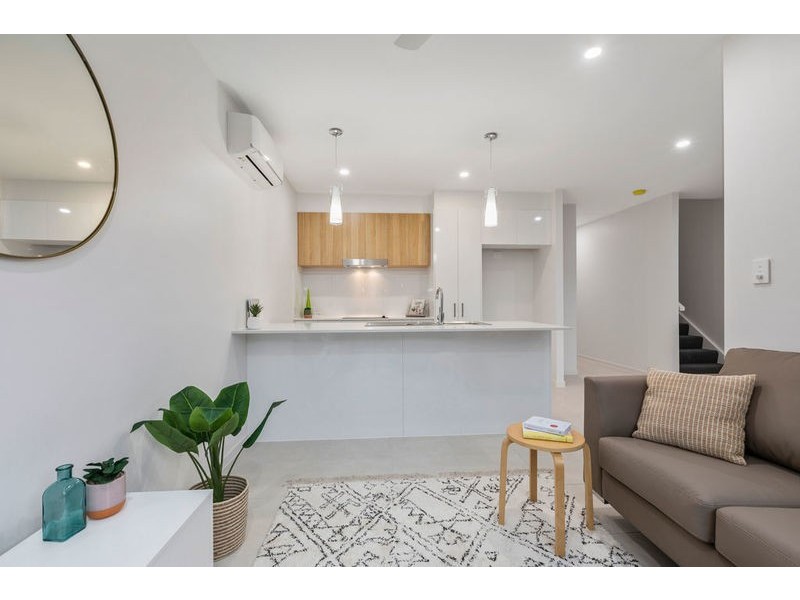 2/13 Dulin Street, Maroochydore QLD 4558