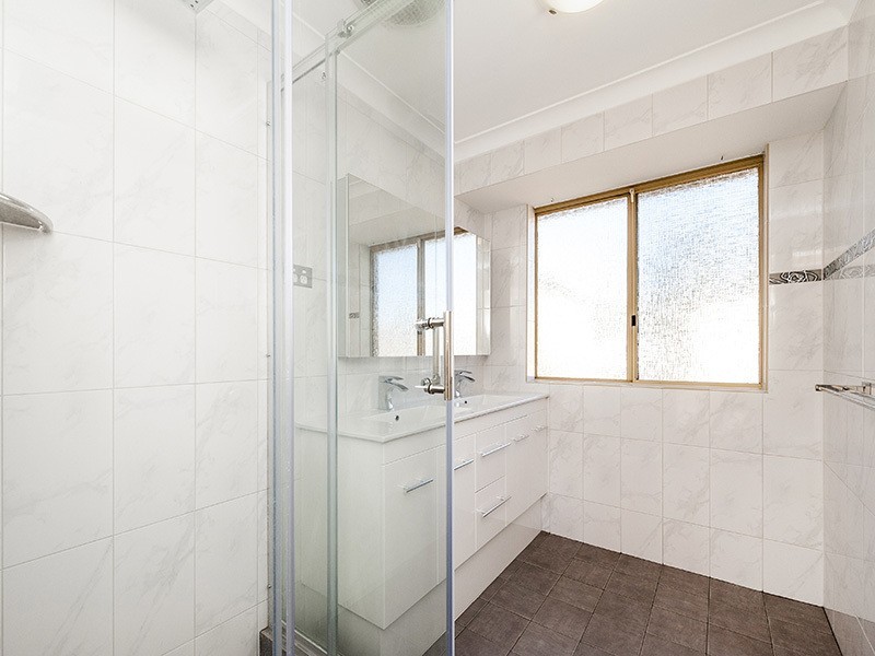 21 Columbia Way, Beechboro WA 6063