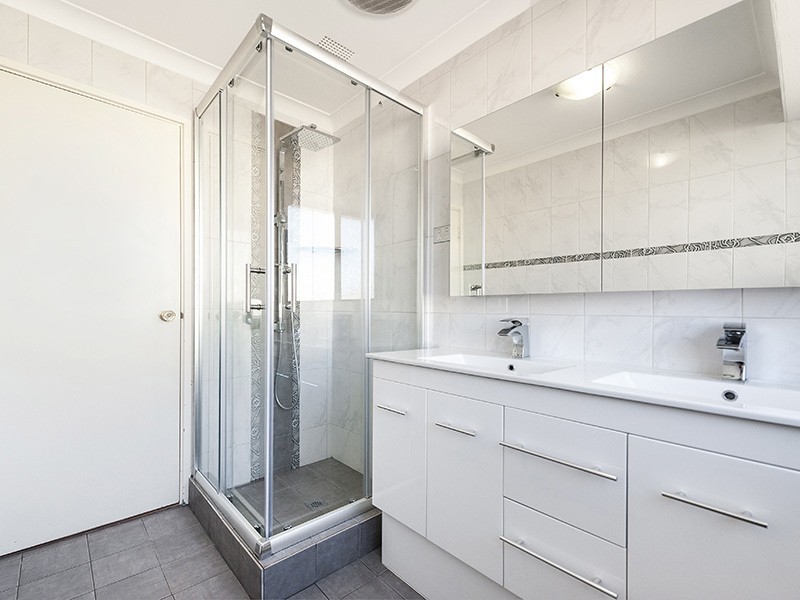 21 Columbia Way, Beechboro WA 6063