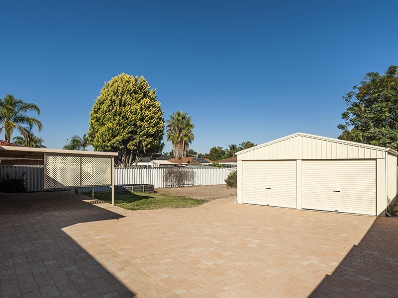 21 Columbia Way, Beechboro WA 6063