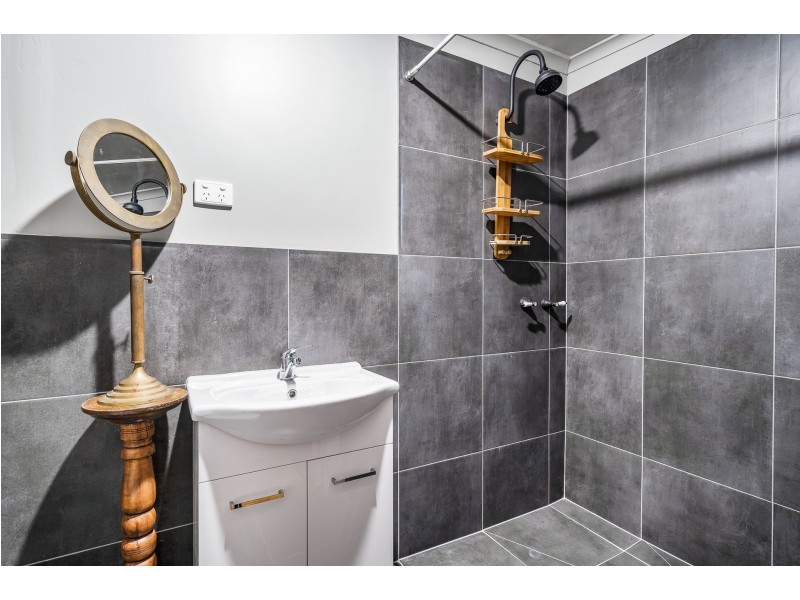 487 Quarry Street, West Albury NSW 2640