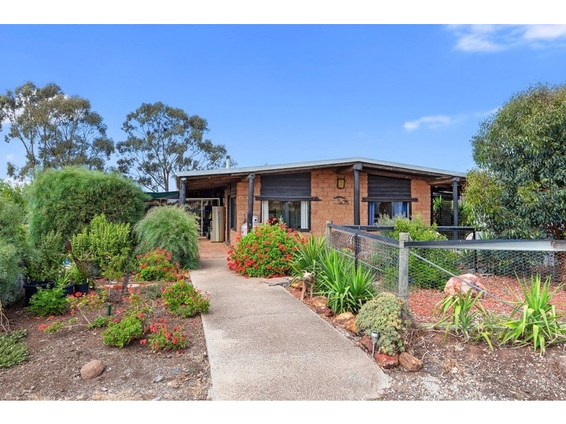 521 Aldridges Road, Neilborough VIC 3570