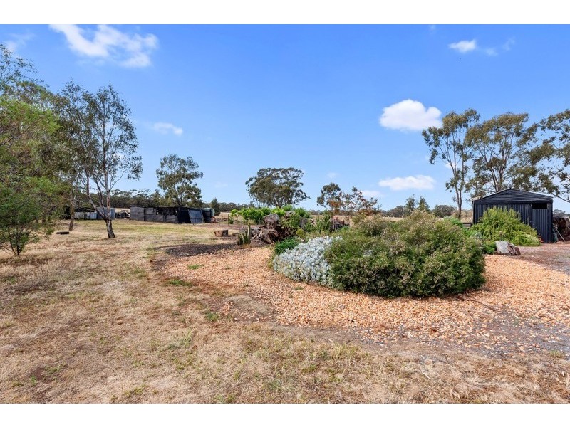 521 Aldridges Road, Neilborough VIC 3570