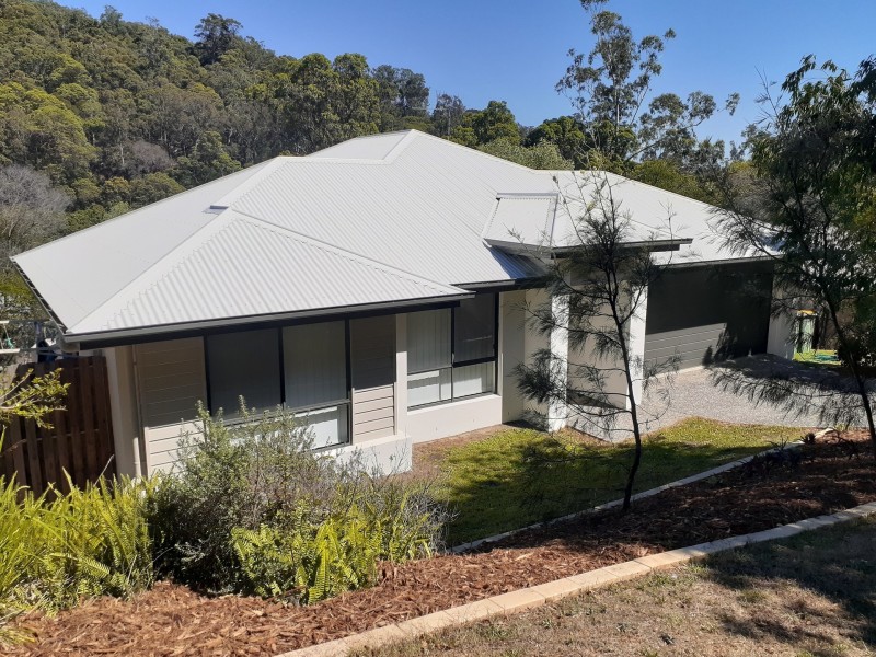 31 Castlereagh Close, Pacific Pines QLD 4211