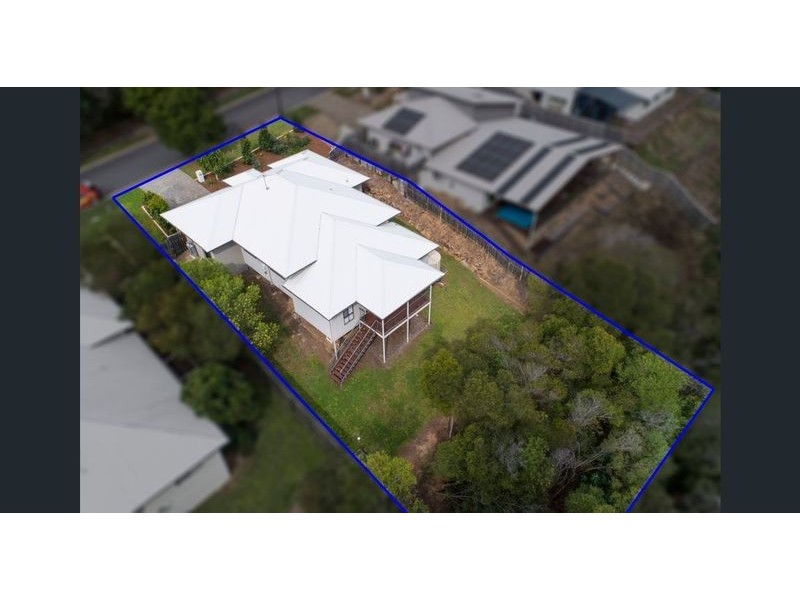 31 Castlereagh Close, Pacific Pines QLD 4211