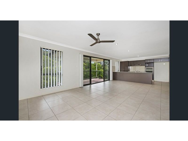 31 Castlereagh Close, Pacific Pines QLD 4211