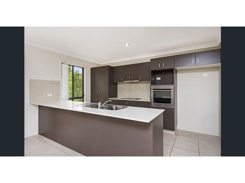 31 Castlereagh Close, Pacific Pines QLD 4211