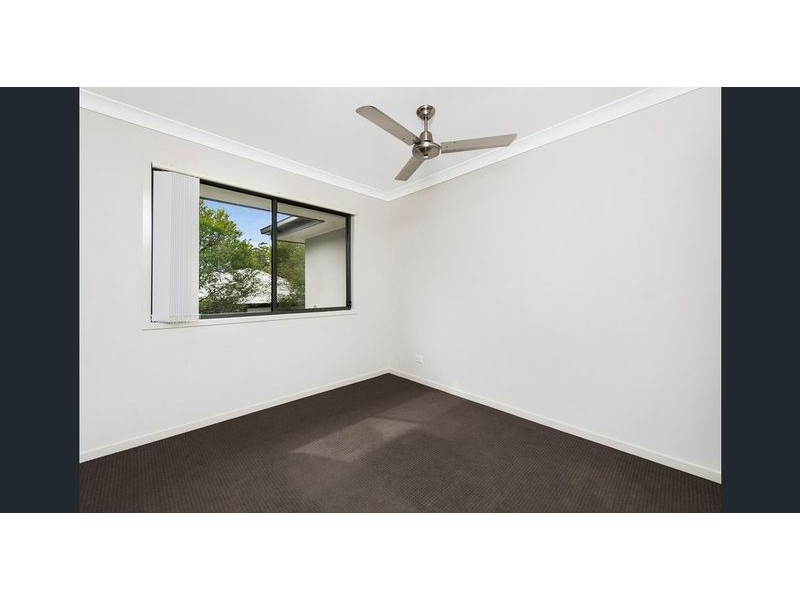 31 Castlereagh Close, Pacific Pines QLD 4211