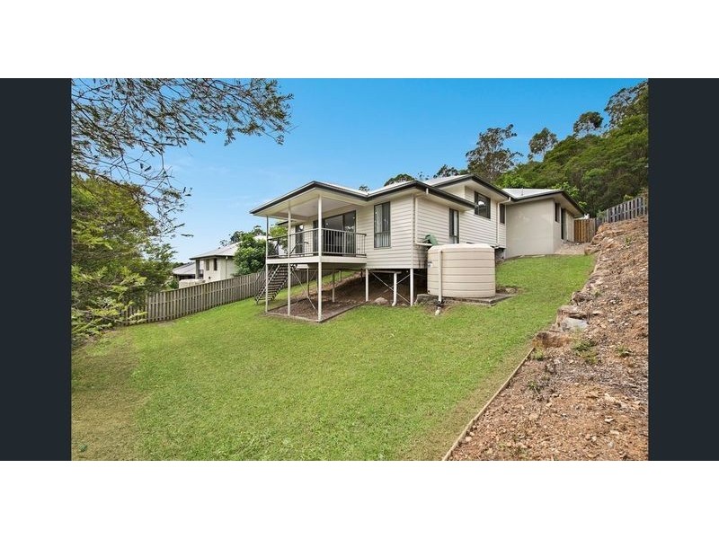 31 Castlereagh Close, Pacific Pines QLD 4211