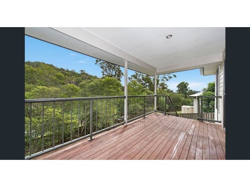 31 Castlereagh Close, Pacific Pines QLD 4211