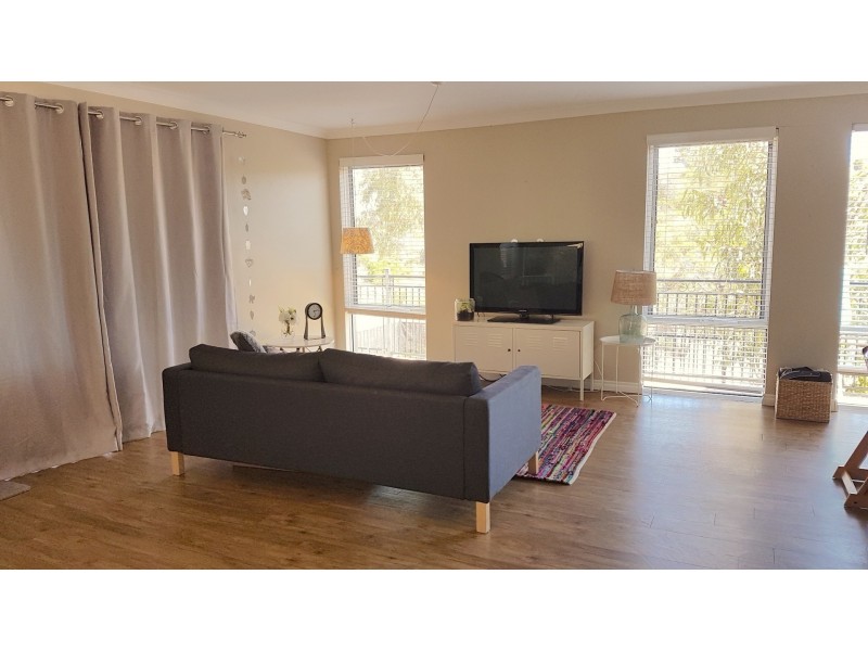 24 Arawatta Loop, Madora Bay WA 6210